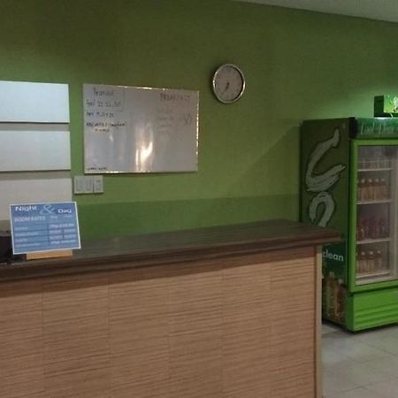 Night & Day Inn Legazpi Bagian luar foto